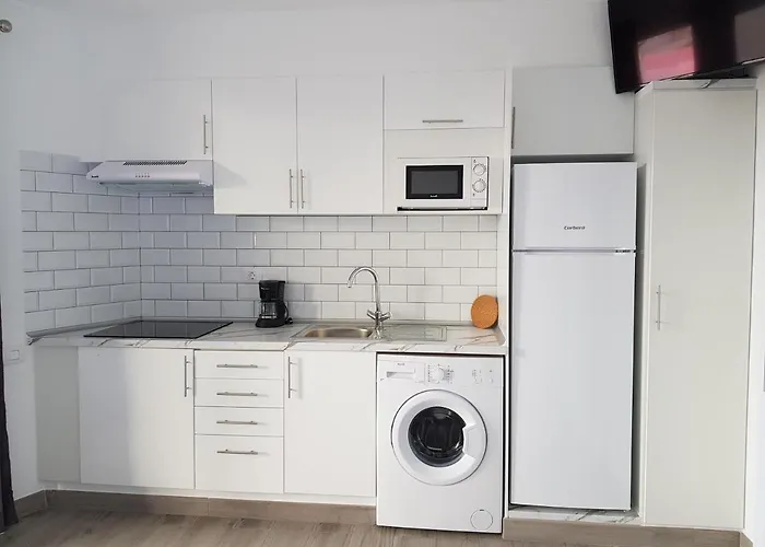 Estudio Brillante, Confortable Y Agradable