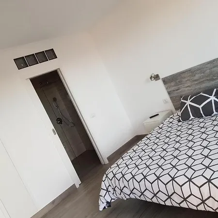 Estudio Brillante, Confortable Y Agradable